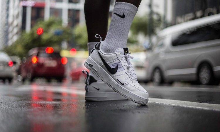 famous footwear 'air force 1