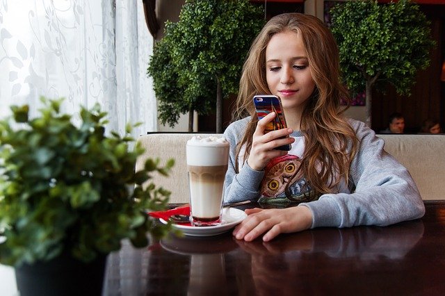 12 Safe Websites to Talk to Strangers in 2023 12 Safe Websites to Talk to Strangers in 2023