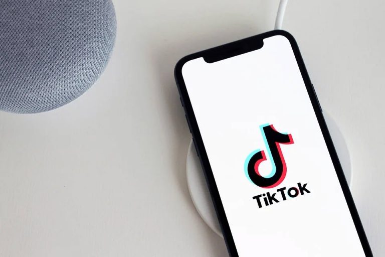 How to Find Someone’s Email from TikTok (2023) How to Find Someone’s Email from TikTok (2023)
