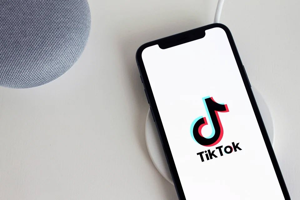 How to Find Someone's Email from TikTok (2024)