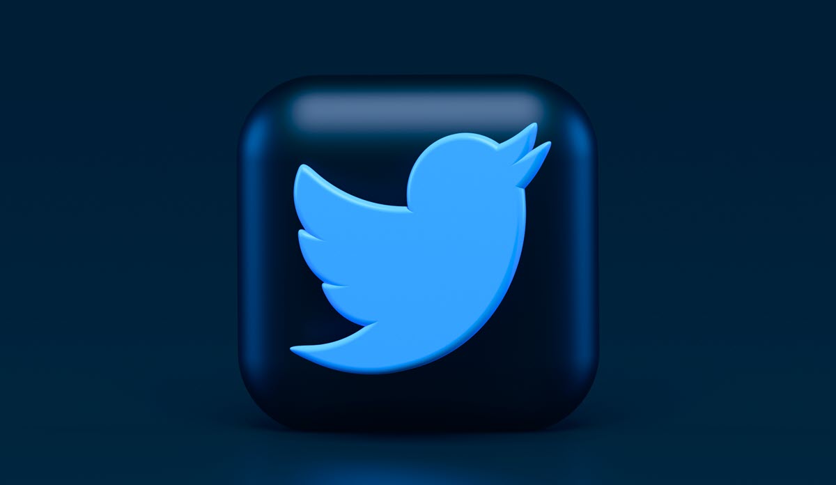 How to Find Out Who is behind a Twitter Account