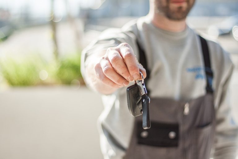 5 Best Carfax Alternatives – Reliable Car History Reports (2023) 5 Best Carfax Alternatives – Reliable Car History Reports (2023)