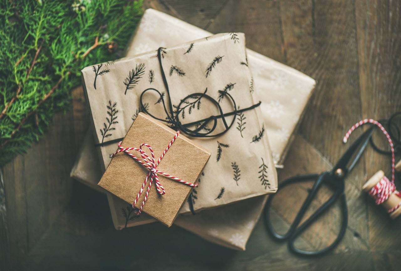 20 Best Fitness Gifts for Gym Lovers, Runners & Yogis (2023)
